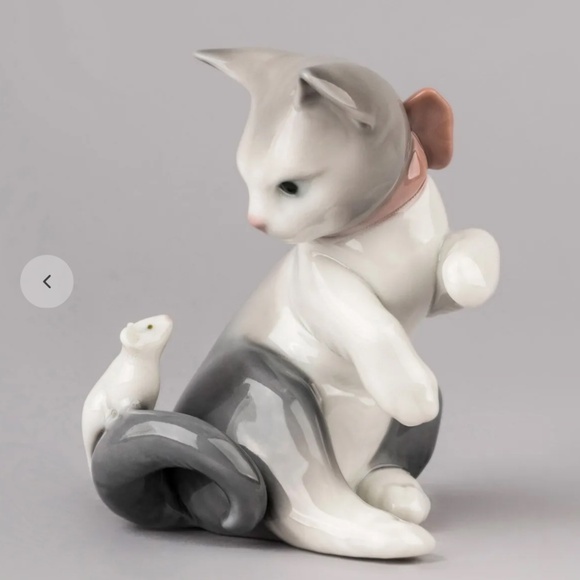 Lladró Cat and Mouse Figurine - Picture 1 of 7